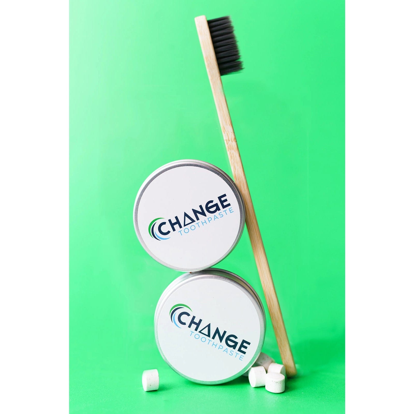 self-cleaning facemask with nanofilter